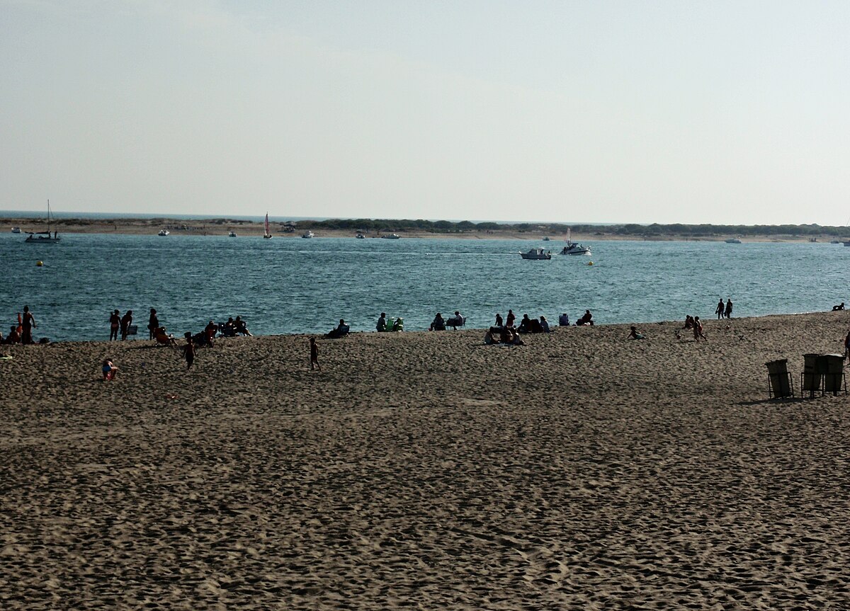El Portil: playa y entorno natural junto a Huelva
